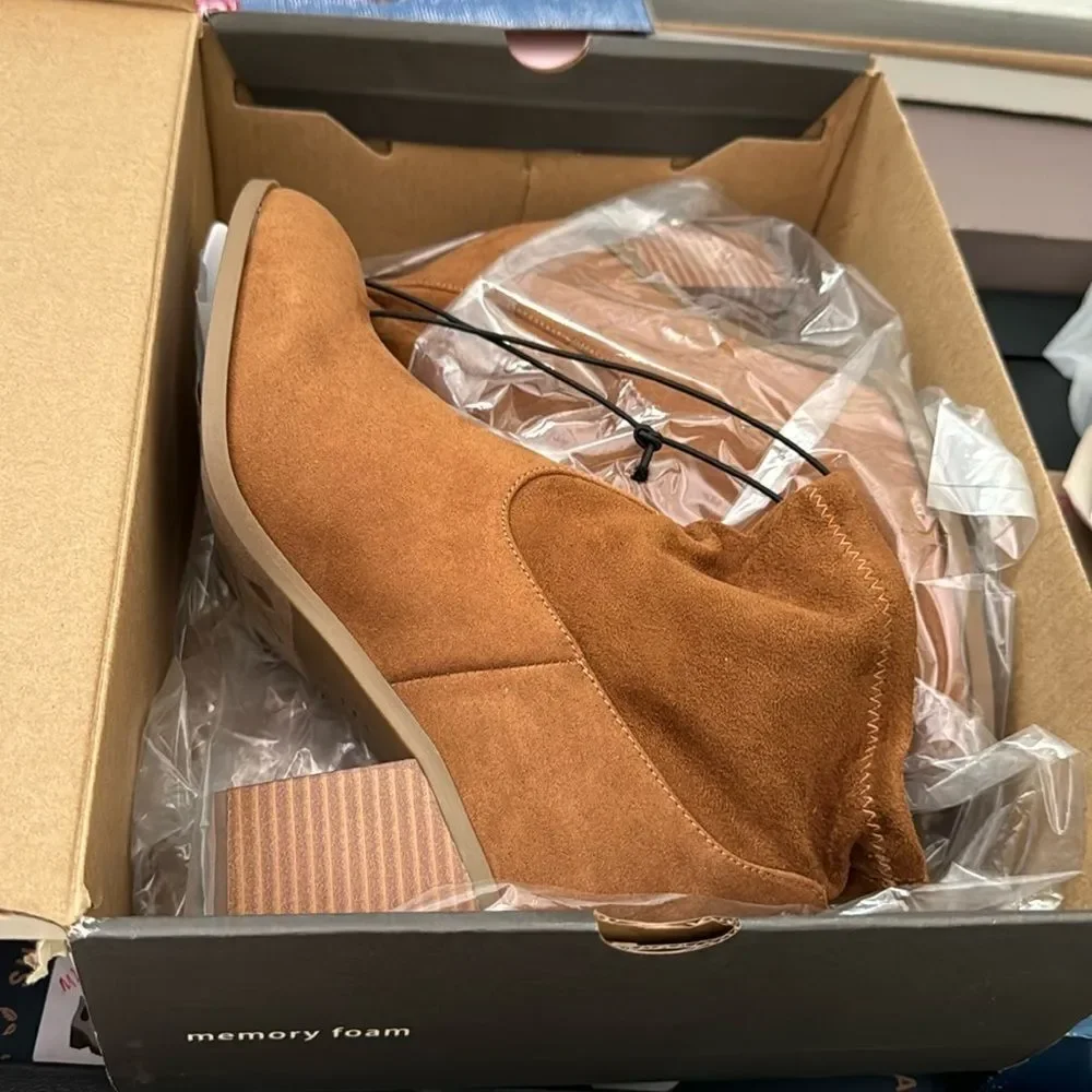 Ana Electra Whiskey Booties